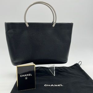 Authenticated Chanel Caviar Leather Tote with Metal Handle - offers welc…